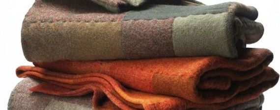 Campanha “Abraço Quente” de arrecadação de cobertores dura todo o mês de junho
