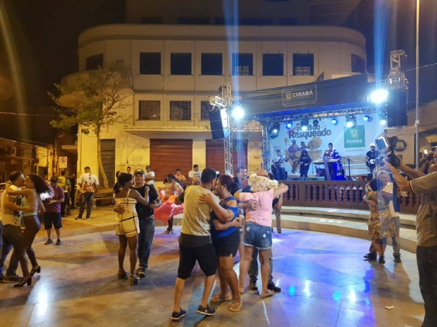 Quinta 'Rua do Rasqueado' tem banda Ellus e João Eloy com entrada gratuita