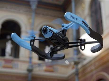 A empresa espera que pessoas utilizem o drone Rapere para evitar espionagem ou invaso s suas vidas, como os paparazzis