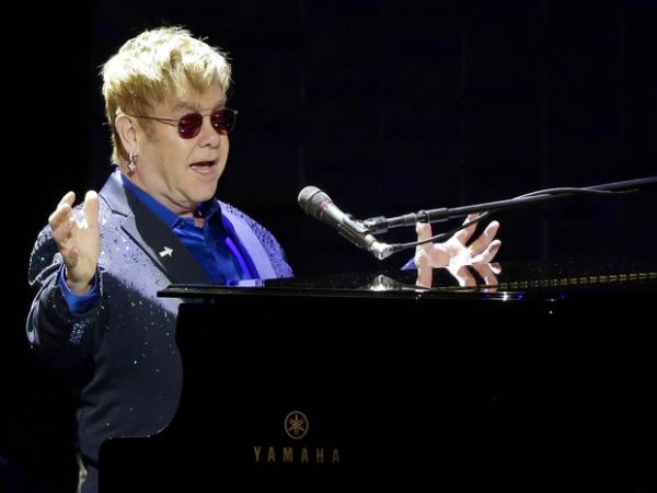 Elton John negocia para se juntar ao elenco da sequncia de 'Kingsman'