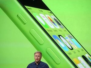 Apple anuncia dois novos iPhones: iPhone 5S e iPhone 5C, mais barato