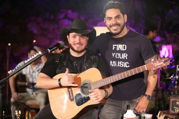 Dupla Israel e Rodolffo realiza show em Cuiabá no próximo mês