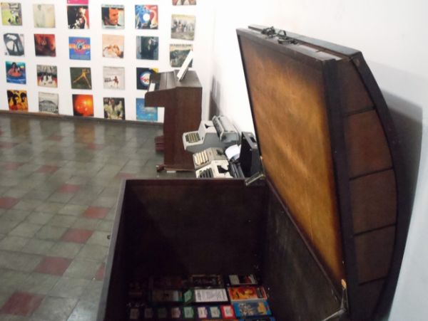 Exposio com memrias coletivas dos cuiabanos est aberta ao pblico no Museu da Imagem e do Som da capital