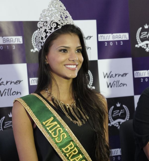 Com irm portadora, Miss Brasil ir abraar a causa de pessoas com Sndrome de Down veja fotos