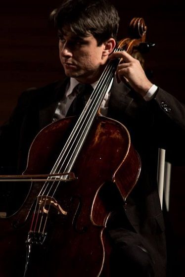 violoncelista Richard Gonalves