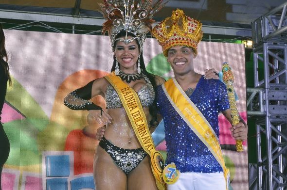 Bailarino e empresria so eleitos Rei Momo e Rainha do Carnaval 2017 em festa na Orla do Porto