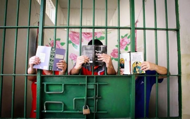 Defensoria e AL criam projeto de arrecadação de livros para criar bibliotecas nas cadeias