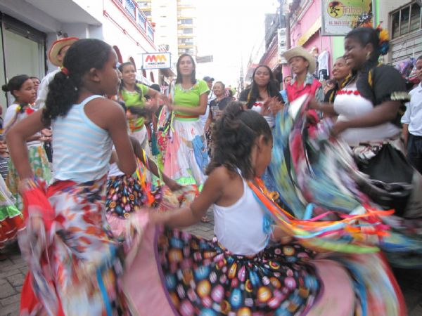 Grupo Flor Ribeirinha representa a fora da tradio cuiabana