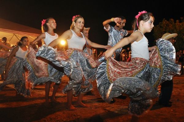 Vitrine cultural de Mato Grosso, continua hoje o 11 Festival de Cururu e Siriri