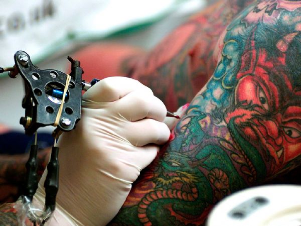 Tatuagens feitas sero de at 8cm