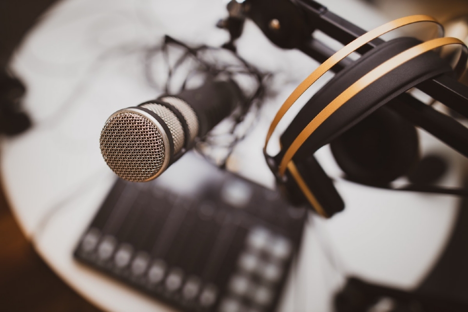 Do k-pop à cultura local: 7 podcasts cuiabanos para conhecer e ouvir sem parar