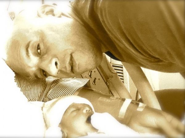 No dia 16 de maro, Vin Diesel publicou foto ao lado de sua filha recm-nascida Pauline